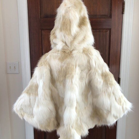 Furrocious Faux Fur Capelet in Faun - New - Burning Man Playa Wear Cape Coat - Picture 5 of 11